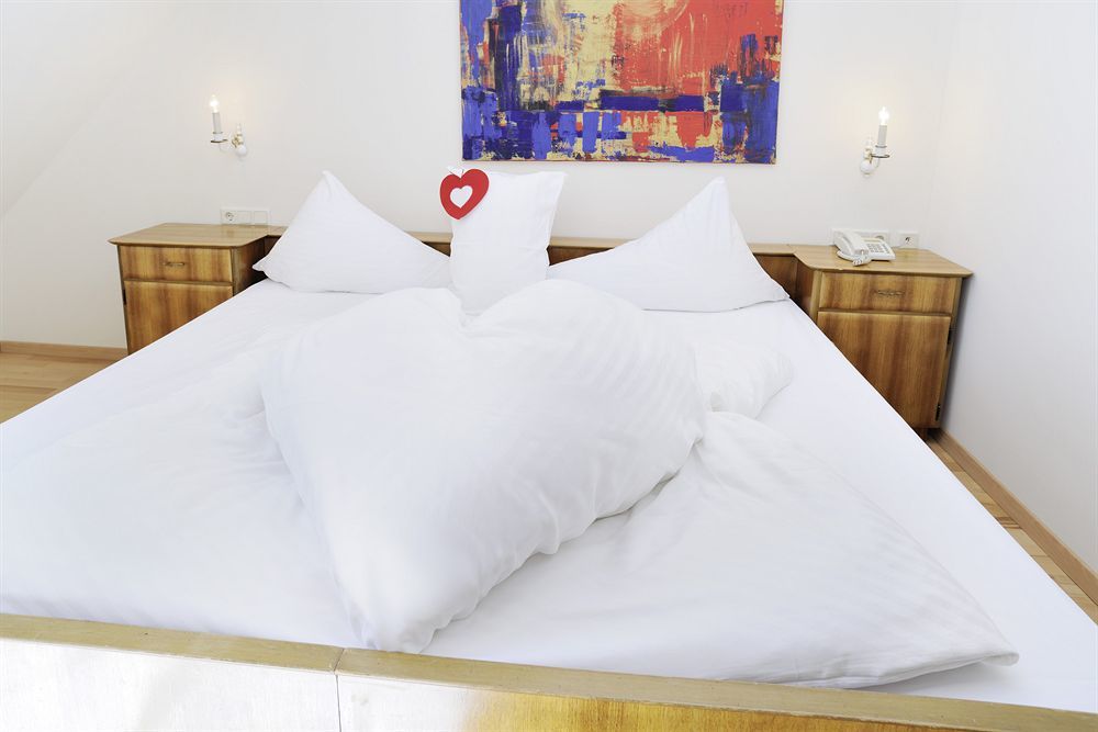 Hotel Schwarzer Adler Innsbruck Esterno foto